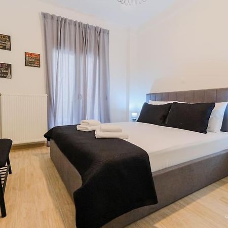 Theofilos Urban Apartment, Close To City Center Thessaloniki Exterior foto