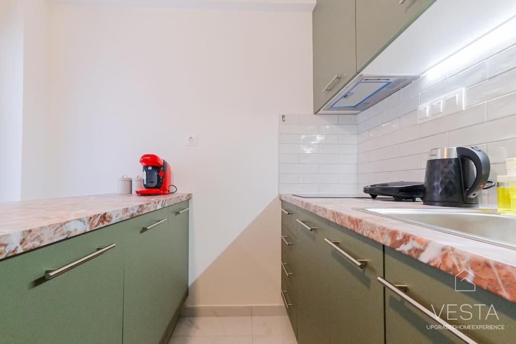 Theofilos Urban Apartment, Close To City Center Thessaloniki Exterior foto